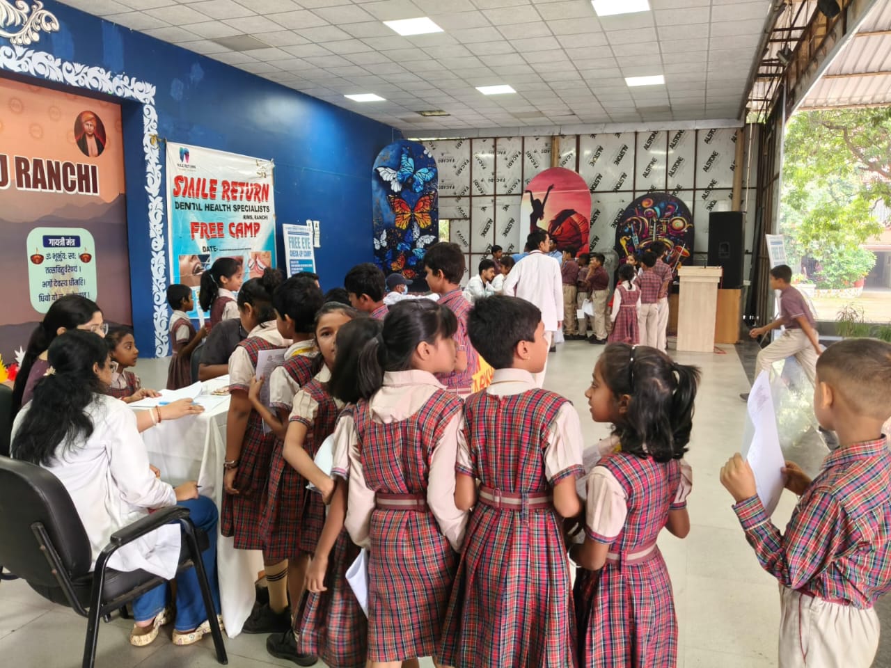 free camp in dav school by smile return dental clinic